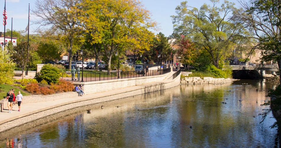 48 Hours in Naperville, IL: Best Things to Do, Eat & See in 2 Days